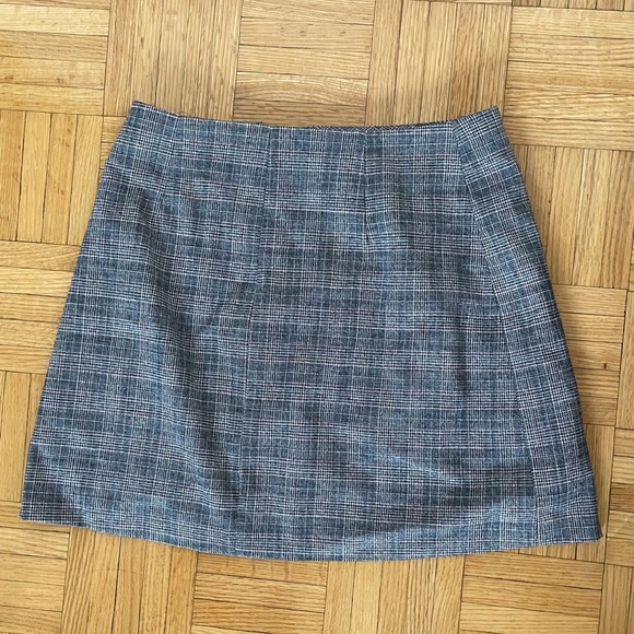 Sunday Best ARITZIA Skirt - Picture 3 of 4